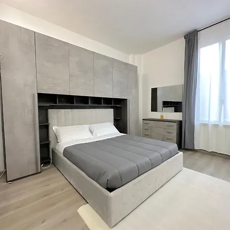 Apartament House Bolonia